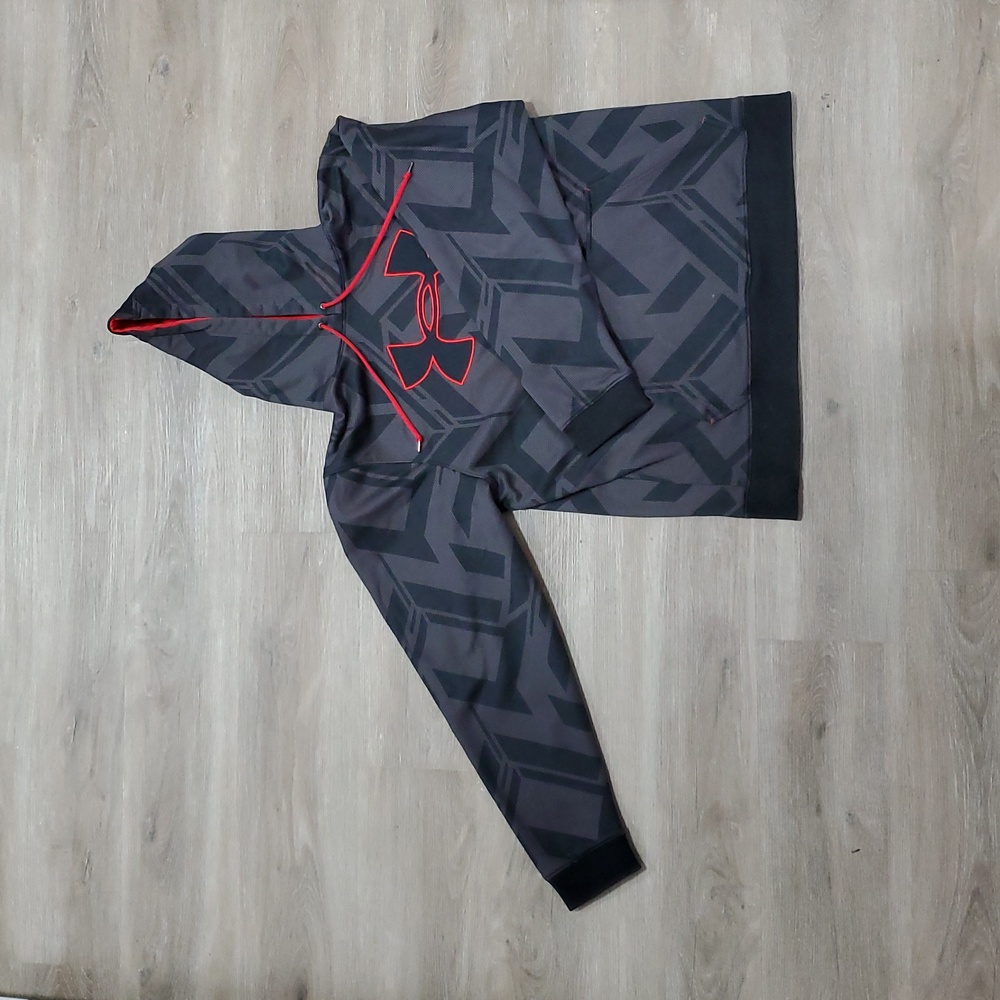 Under Armour Hoodie